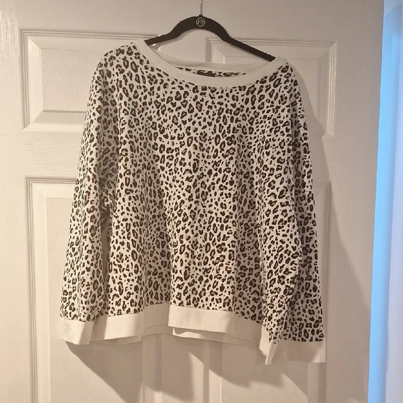 Talbots Black and White Animal Print Top - Picture 6 of 6